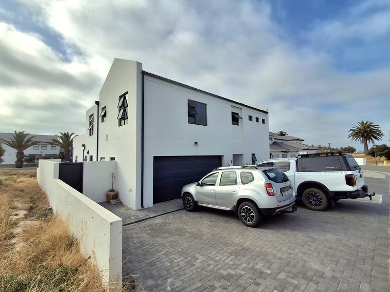 4 Bedroom Property for Sale in Shelley Point Western Cape